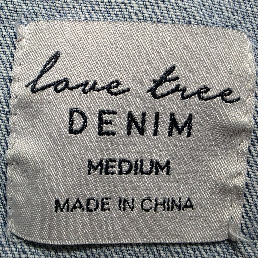 100% Cotton Love Tree Denim Jacket Size Medium Distressed Light Blue Button Up. - Picture 7 of 9